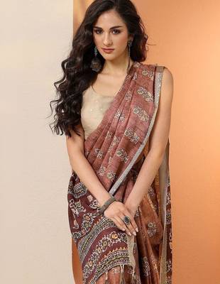 maroon printed saree with unstitched blouse piece 5