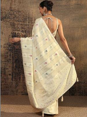 cream woven design saree with unstitched blouse piece 3