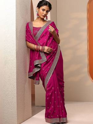 magenta embellished saree with unstitched blouse piece 2