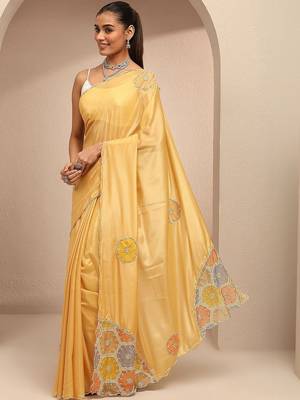 gold geometric embellished saree with unstitched blouse piece 5