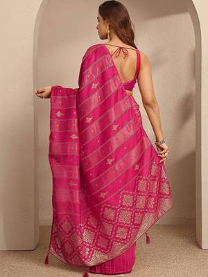 magenta ethnic motif woven design saree with a blouse piece 5