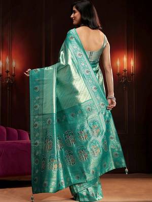 teal woven design silk blend saree 4