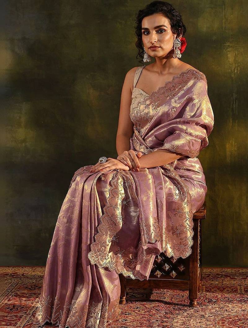 lavender woven design zari silk blend saree