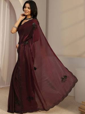 maroon floral embroidered organza saree 3