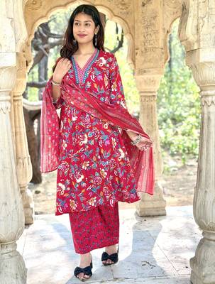 Women's Cotton Floral Printed Anarkali Kurta Palazzo Set with Dupatta  4