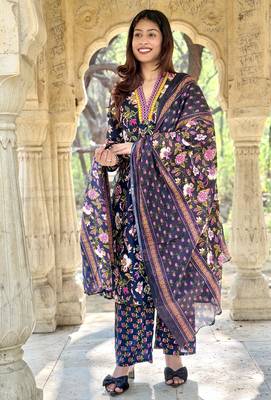 Women's Cotton Floral Printed Anarkali Kurta Palazzo Set with Dupatta  3