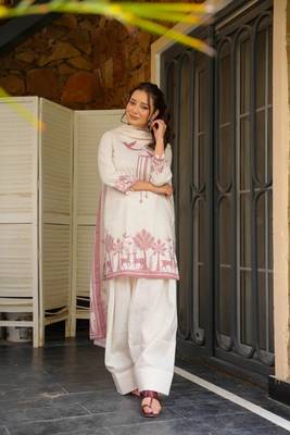 Women's Gorgeous Printed Work Khadi Cotton Fabric Straight Kurta Shalwar and Dupatta Set 5