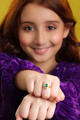 Gold plated emerald green pearl ring