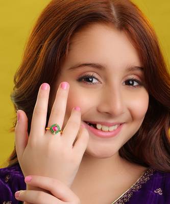 Gold plated pink and emerald green frame ring 1