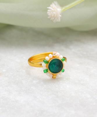 Gold plated emerald green kundan round ring 2