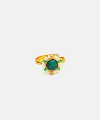 Gold plated emerald green kundan round ring 3