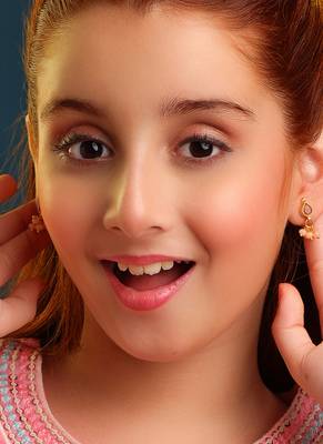 Gold plated kundan peach drop earrings 5