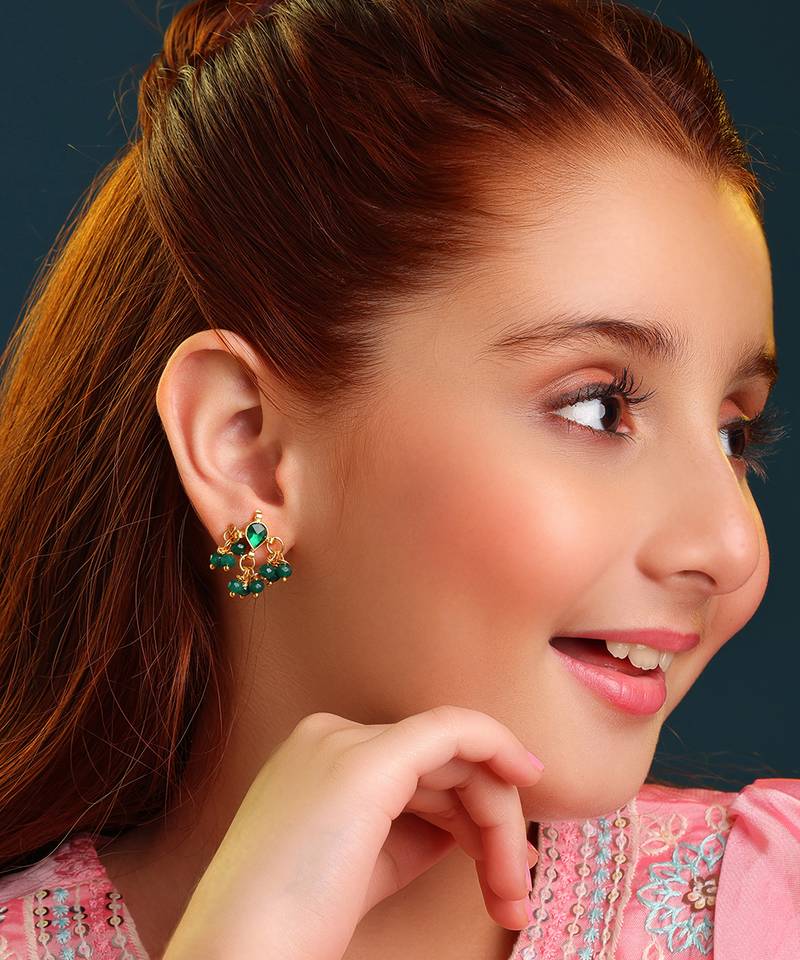 Gold plated emerald green kundan cluster earrings
