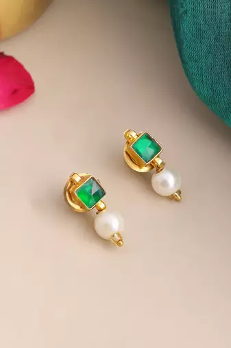 Gold plated emerald green pearl stud earrings