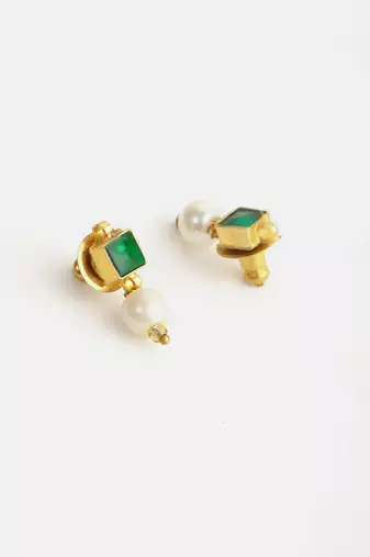Gold plated emerald green pearl stud earrings