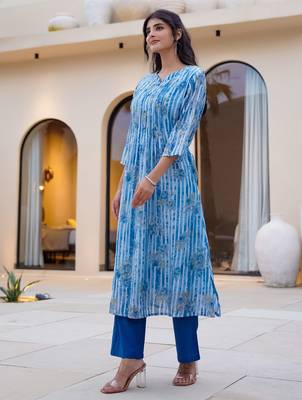 Blue cotton a-line kurta with trousers 2