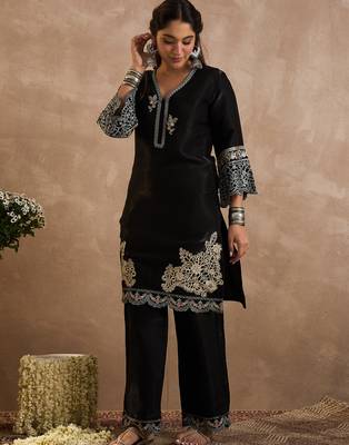 Black silk-blend straight kurta with palazzos 3