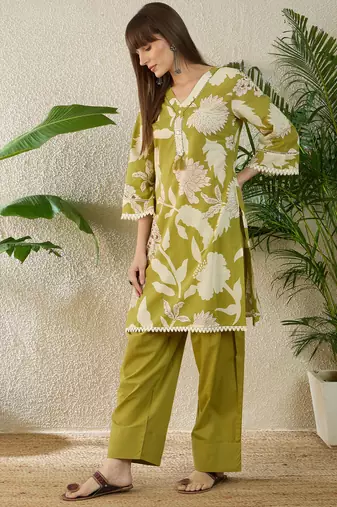 Green cotton straight kurta with palazzos