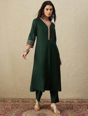 Green liva a-line kurta with trousers 3