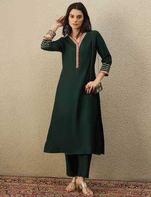 Green liva a-line kurta with trousers 4