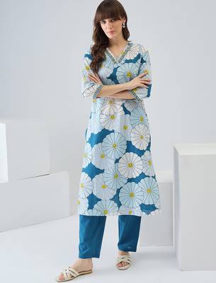 Blue cotton straight kurta with trousers 4