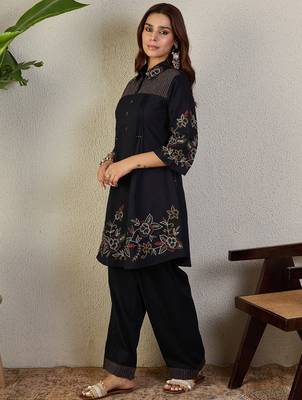 Black cotton a-line kurta with trousers 3