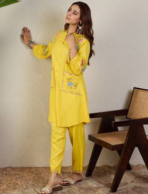 Yellow rayon a-line kurta with trousers 3
