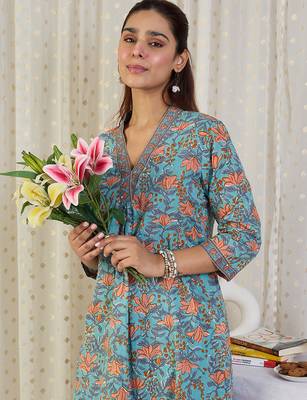Blue cotton a-line kurta with trousers 1