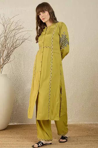 Green rayon straight kurta with trousers