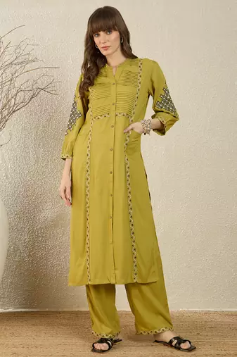 Green rayon straight kurta with trousers