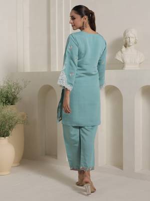 Teal silk-blend straight kurta with palazzos 2