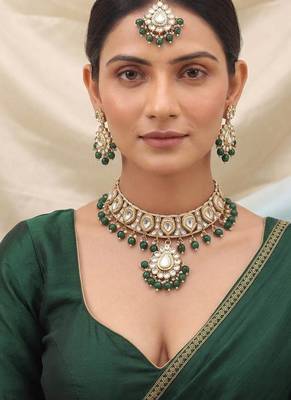 Green color kundan necklace set 1