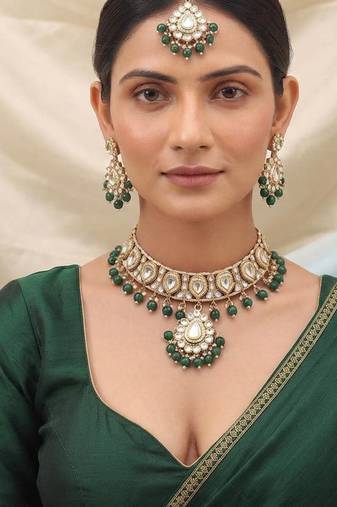 Green color kundan necklace set