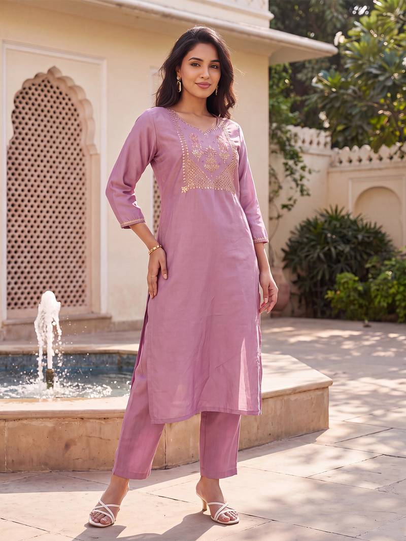 Women's purple silk blend solid embroidered kurta and trouser set | trendy ethnic wear for women
