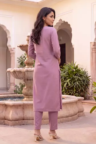 Women's mauve silk blend solid embroidered kurta and trouser set | trendy ethnic wear for women