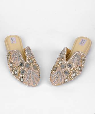 Gold synthetic mojari flats 5