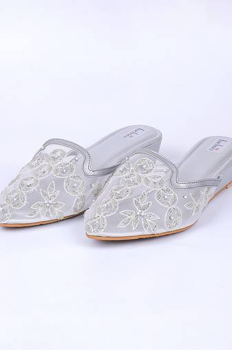 Silver synthetic mojari flats