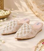 Gold synthetic mojari flats