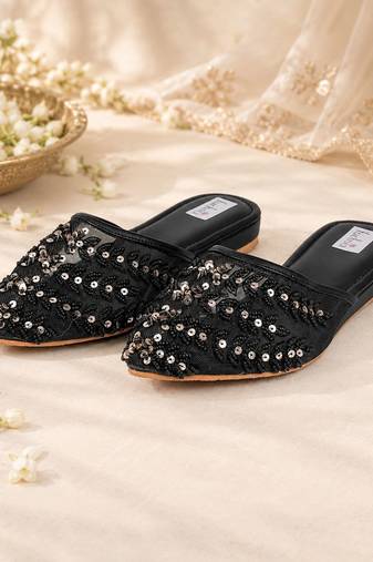 Black synthetic mojari flats