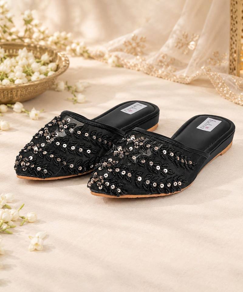 Black synthetic mojari flats