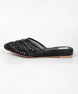 Black synthetic mojari flats 3