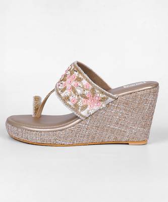 Peach velvet kolhapuri heels 3