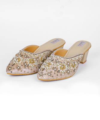 Gold synthetic mojari heels 2