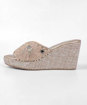 Gold synthetic wedges heels 3