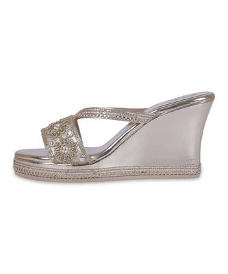 Gold synthetic wedges heels 2