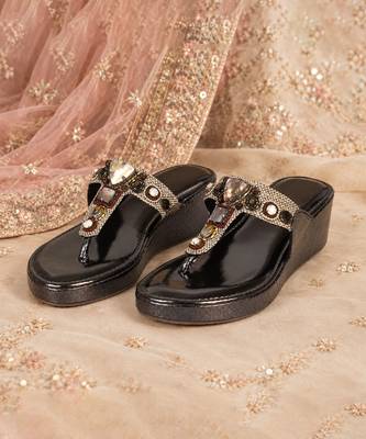 Black synthetic kolhapuri heels 1
