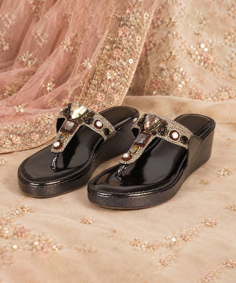 Black synthetic kolhapuri heels