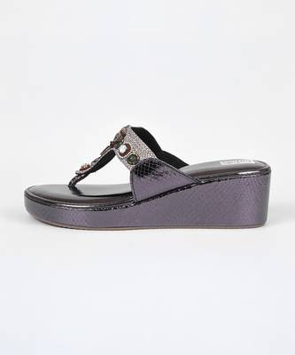 Black synthetic kolhapuri heels 3