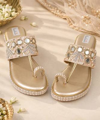 Gold synthetic kolhapuri heels 1