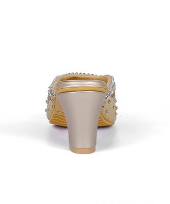 Gold synthetic mojari heels 3